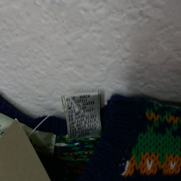 NWT Vintage Northern Isles Ramie Cotton Christmas Holiday Sweater M Yarings - Picture 4 of 10